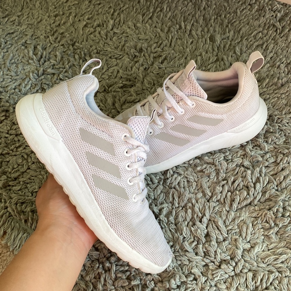 🤍Adidas cloudfoam sneakers 🤍size 3